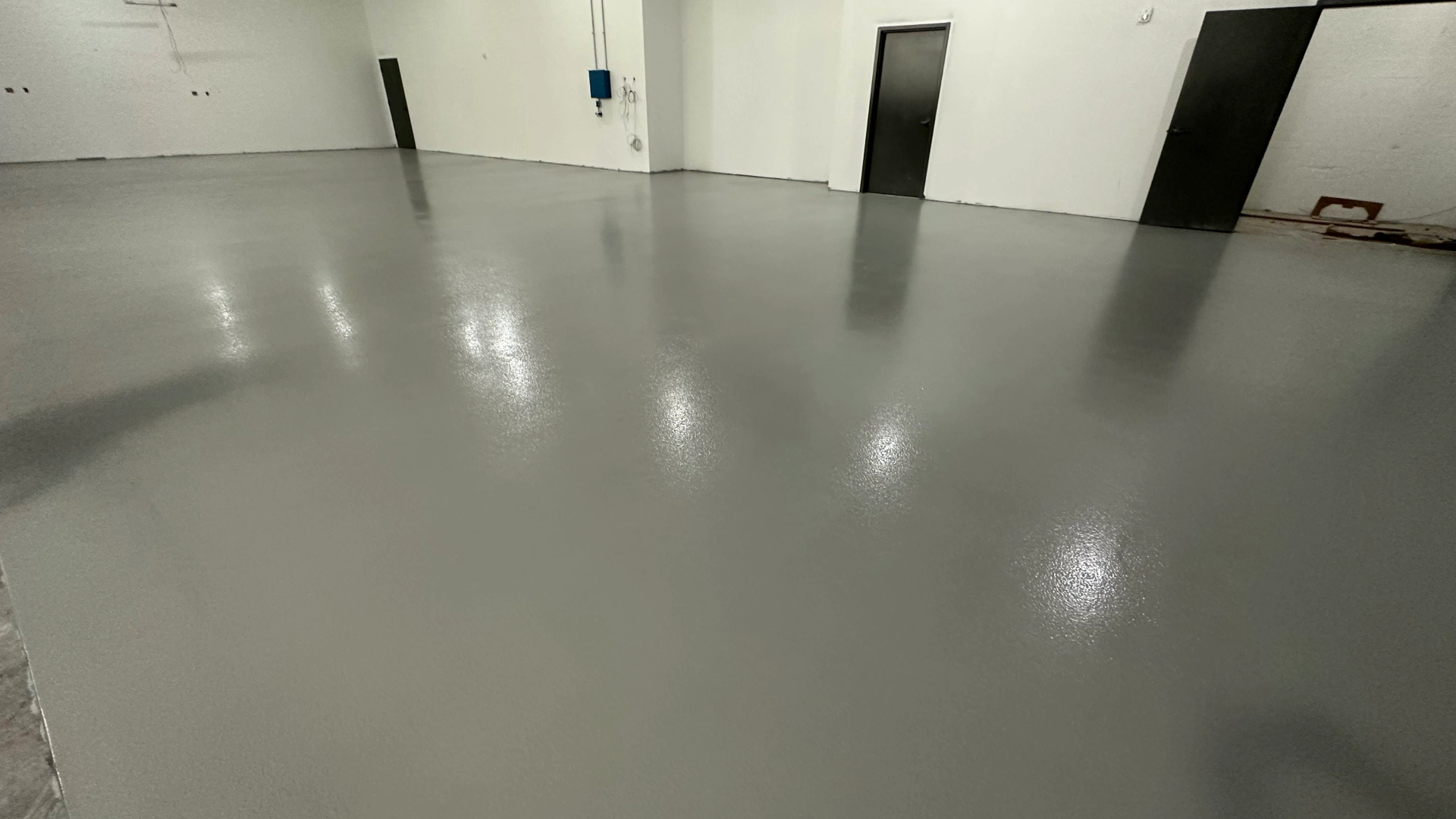 warehouse epoxy floor hero (1)